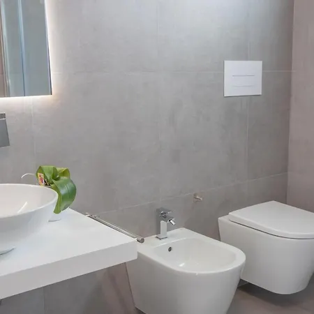 Beautiful Three-room 200 Meters From The Sea Apartamento *